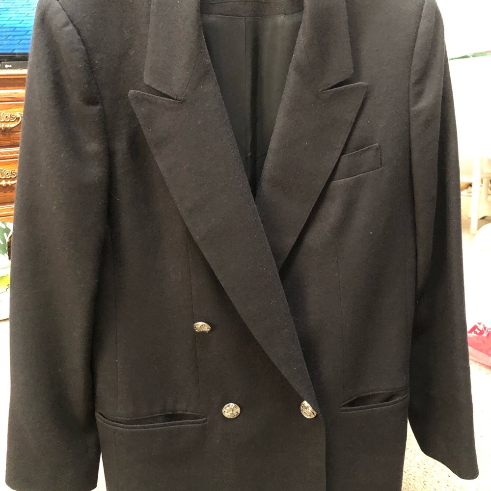 Elegant Black Double-Breasted Blazer